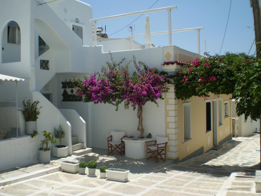 Eleftheria Veloudiou Tinos Exterior photo